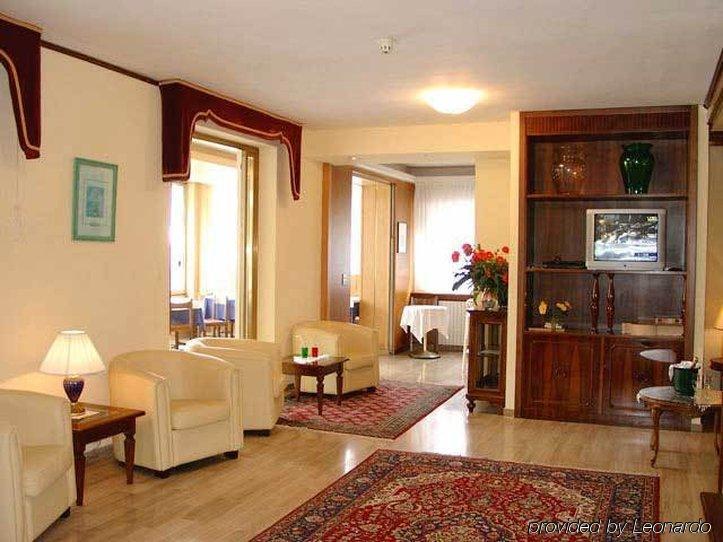 Aparthotel Touring Grado Interior foto